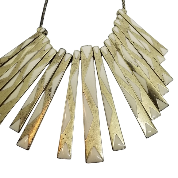 LUCKY BRAND CREAM ENAMEL & GOLD PADDLE FAN BIB STATEMENT LARIAT NECKLACE - Picture 4 of 11